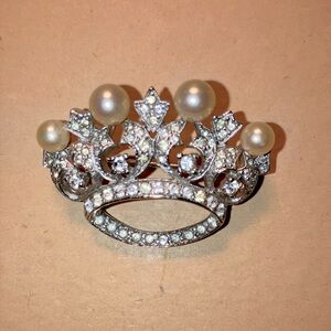 Vintage Panetta Rhinestone Crown Brooch with Pearls